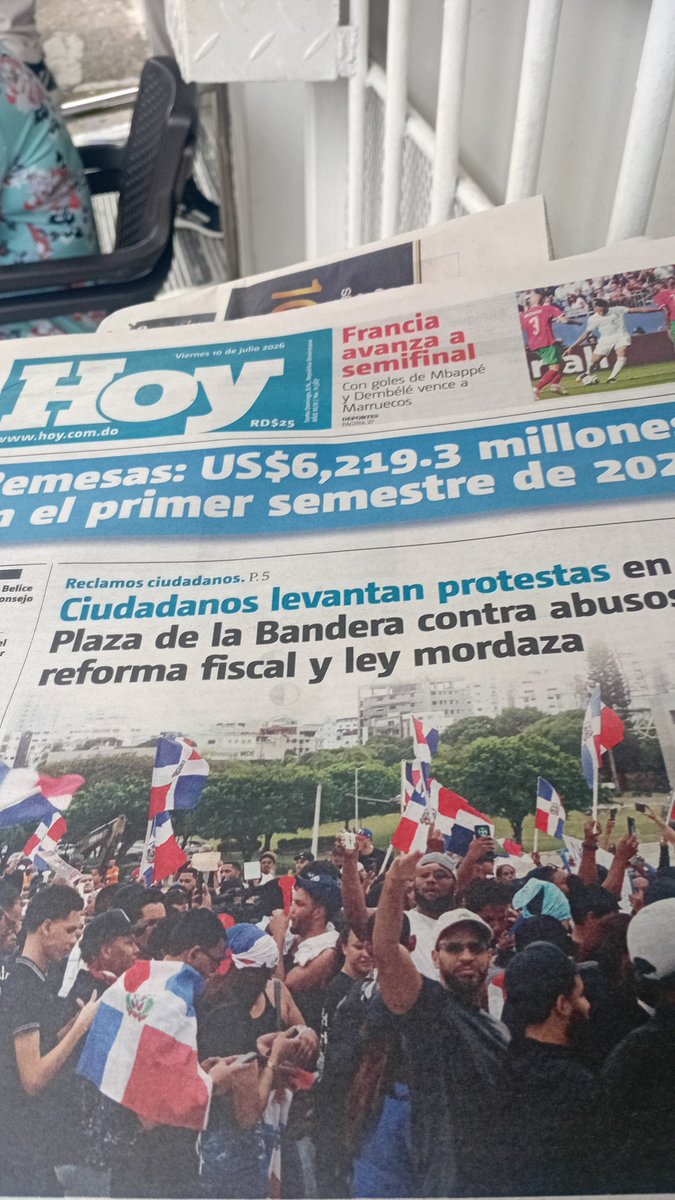DirocheNerson's tweet photo. Miren eso eso son bandidos del periodismo porque todos el periodista que se respeta sabe que esta mal hablar sin pruebas destruir dignidad https://t.co/Blvs0vlvxE