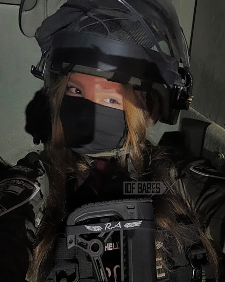 IDFBabes's tweet photo. Officer Shelly reporting in from the night shift 🫡 https://t.co/SHUucq0D0w