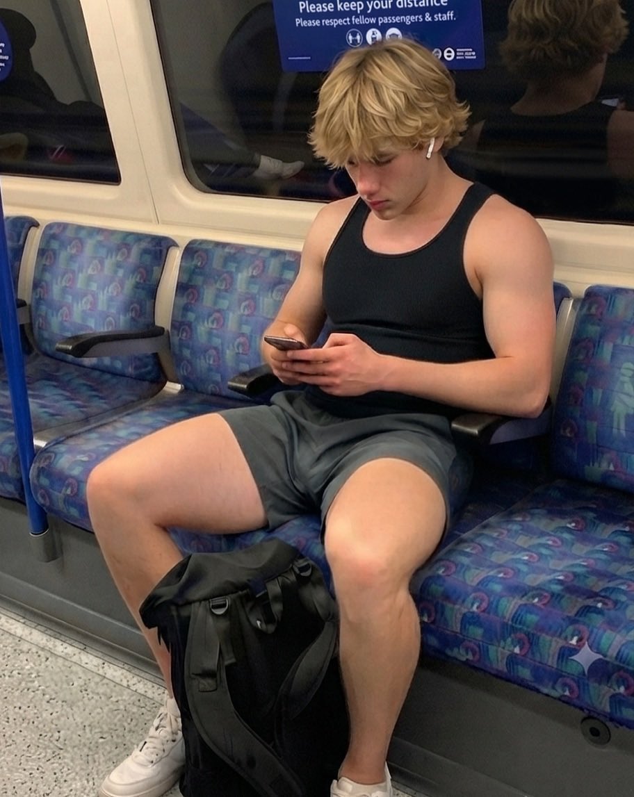 Botbaitmnzn's tweet photo. Message me for hot baits contents 🥵,VIP groups 🏳️‍🌈 and bait requests 💦💦 @ https://t.co/d9rmQ2BPGO

#baitedboys #baitguys #baitrequest #leakedboys #gay  #baitedguys #twitterporn #bait https://t.co/Mqwm7QDWLo