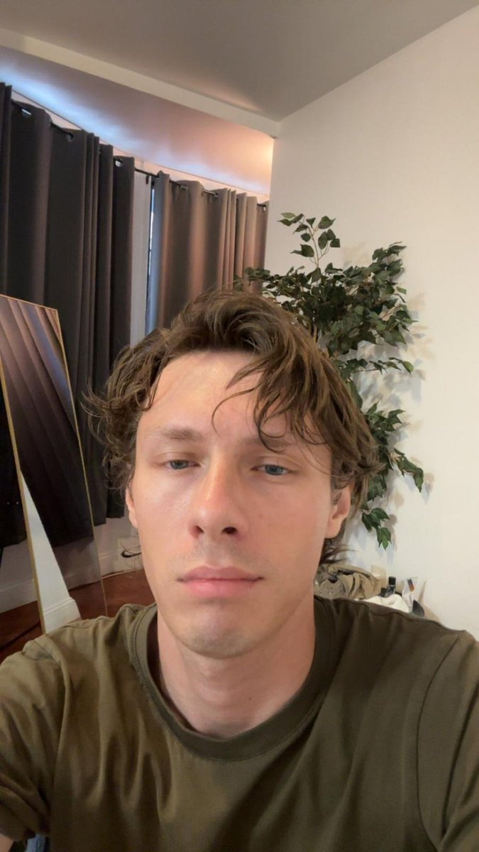 jamesalexandeee's tweet photo. If I ever open up to you about something, it's because I trust you. But if I feel like it made you uncomfortable, I probably won't open up to you again. 🌈🏳️‍🌈 https://t.co/AHNCnb98lS