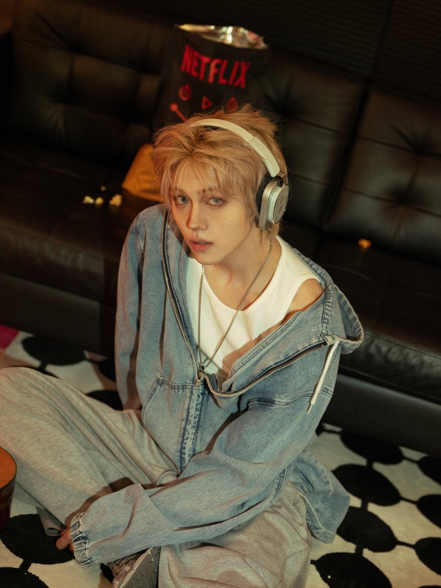 ahncutemin's tweet photo. 크래비티 성민 혼혈 메이크업 화보😍💛🫶🏻 https://t.co/26B6J45C6J