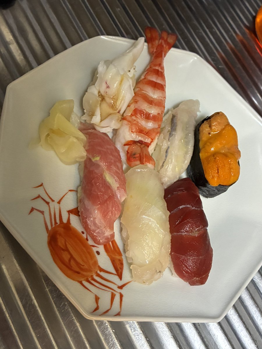 takaone5's tweet photo. Midnight SUSHI！😋 https://t.co/BbgS4tqwWn