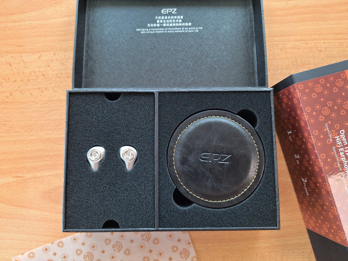 mg_alex_'s tweet photo. @manslikegerry @TuviIsMe @600 @32 @manslikegerry bro remember this set? I found the company that makes it, called EPZ, and they have their own reference set for literally half the price. The EPZ P50. Look at the graphs, so similar. Interesting that the P50 has 5 drivers but it's as tiny as the falcon ultra https://t.co/jy96dabAlm