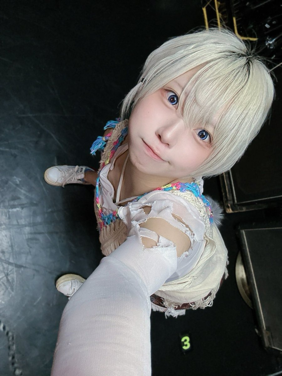 romi_2ndname's tweet photo. コドモメンタルINC.× #ﾆｷﾌﾟﾚ pre.“en-kai.03オオサカッ!!編”
@アメリカ村DROP

はじけとぶくらい
楽しだったねｰｰ
ᵔ,,◝w◜,,₎꜆꜄꜆🎵

キミ
わちゃっちゃって
夢中に
一緒に楽しできて
最強に幸幸

明日大分~ 𛰙᭜𖫴𖫰𖫱𖫳𖫲𖫲𖫳𖫴𖫰𖫱꛰ ᭜𖫴𖫰𖫱𖫳𖫲𖫲𖫳𖫴𖫰𖫱꛰ಣ
#ｺﾄﾞﾓﾆｷ #幽世脅嚇 https://t.co/970k2I2MZ8