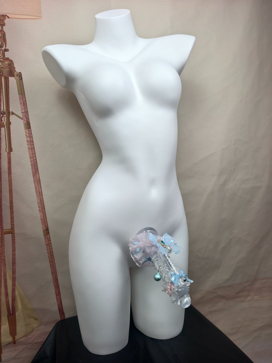 nutkini's tweet photo. Not your ordinary accessory. 😉

Designed for private moments, playful confidence, and those who love something a little different.

Nutkini — made to be noticed.
#Nutkini #NutkiniDesign #IntimateDesign #SoftIntimacy #PrivateWear https://t.co/D7k368G1dt
