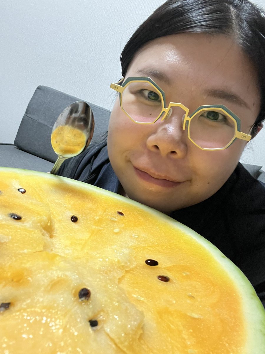 kosatosgn's tweet photo. 今日も食べていくっ https://t.co/CsmdzQg6sl