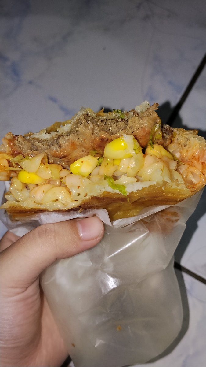 fllowwaaa's tweet photo. Mam lumpia beef.... https://t.co/BulQQNkTeL