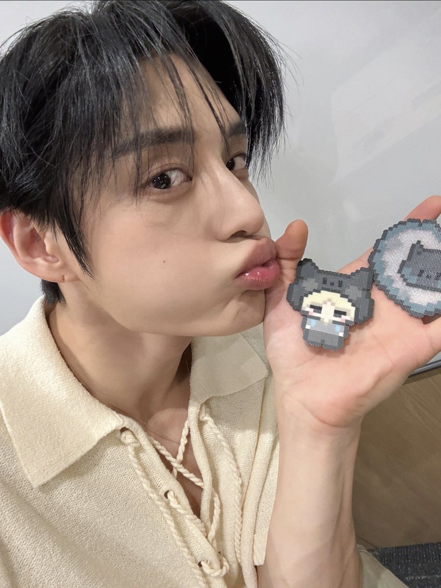 jebidoublelove's tweet photo. 260710 🐹🦋🦊🐥🧸 [ZEROBASEONE Weibo]

各位ZEROSE们用心制作的拼豆情书全部查收💌
带着满满心意跨越山海，在三周年这一天来到了ZB1身边

谢谢所有ZEROSE们
未来也健健康康、长长久久地相伴吧💙 https://t.co/6SiXicn03i