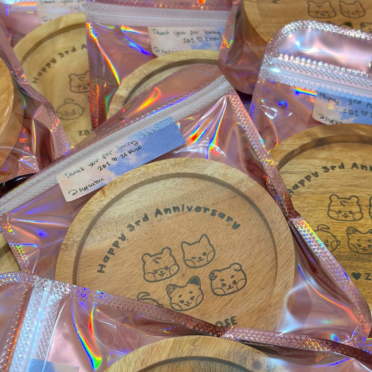 syfsalsa's tweet photo. Untuk merayakan anniv ZB1 ke 3 yang tak ku sangka akan datang, ada freebies buat event besok yeeey🎉🎉

how to claim: say hi aja yah🫶 https://t.co/aGoZl0z48A