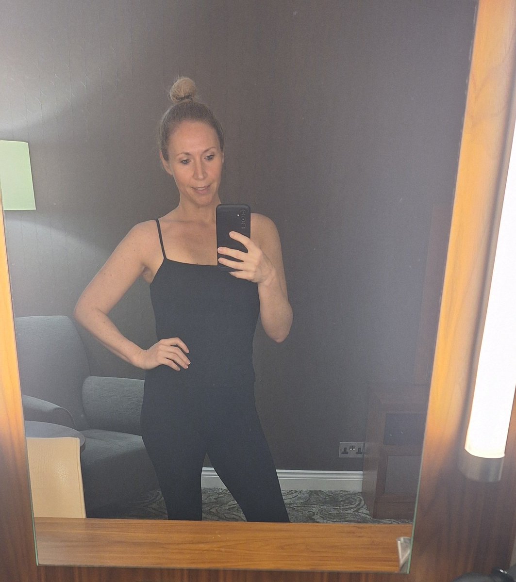 LeahCushty's tweet photo. #localmassage #massageessex #sportsmassage #swedishmassage #massagevideo #massagetherapy #selfie #sports #beauty #booknow https://t.co/dDzsuFjfiw