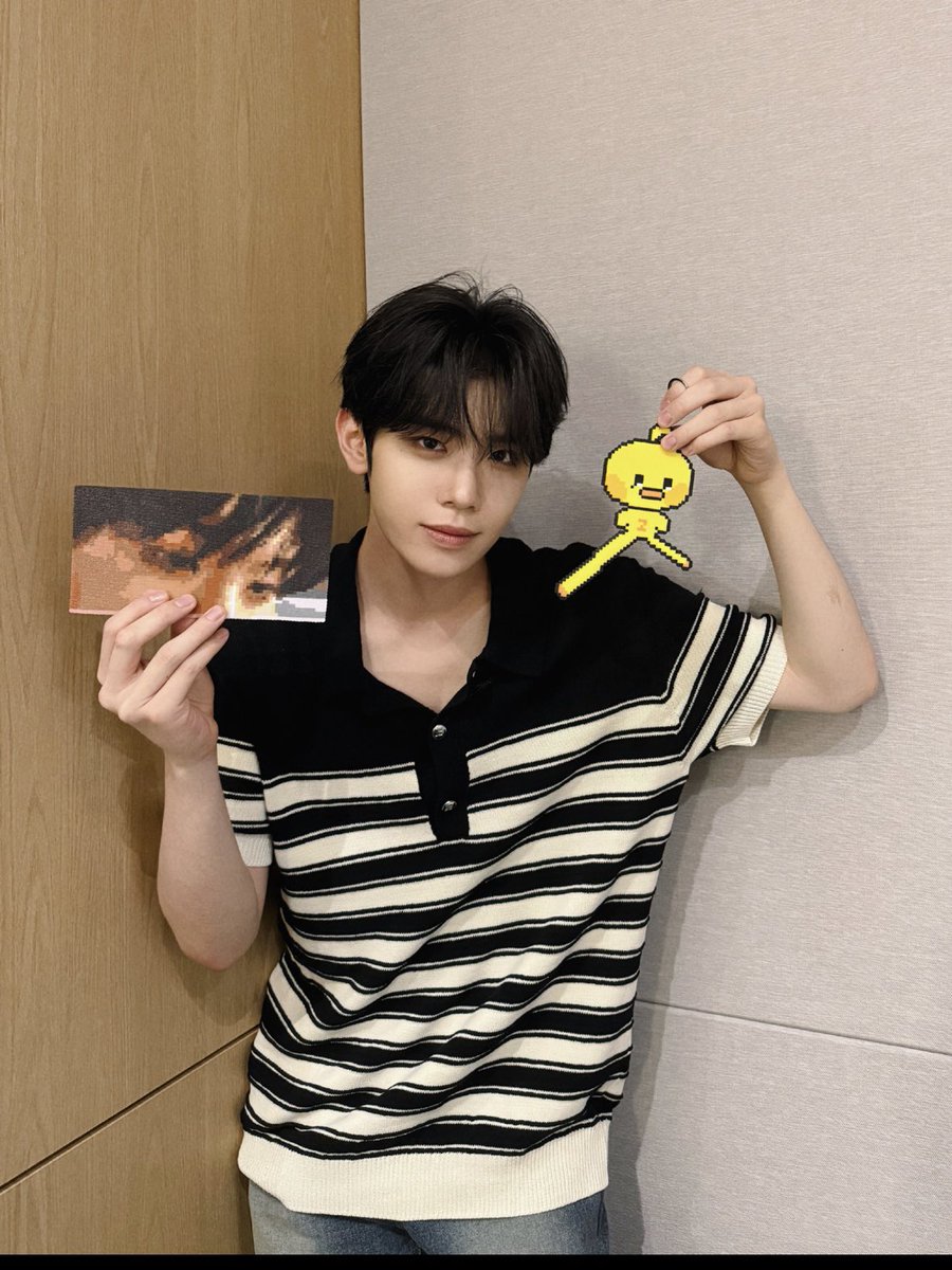 jebidoublelove's tweet photo. 260710 🐹🦋🦊🐥🧸 [ZEROBASEONE Weibo]

各位ZEROSE们用心制作的拼豆情书全部查收💌
带着满满心意跨越山海，在三周年这一天来到了ZB1身边

谢谢所有ZEROSE们
未来也健健康康、长长久久地相伴吧💙

https://t.co/tEOxPEmOm7 https://t.co/zyXMKxsV4E