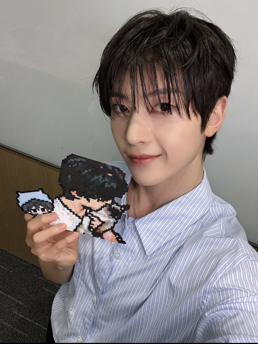 jebidoublelove's tweet photo. 260710 🐹🦋🦊🐥🧸 [ZEROBASEONE Weibo]

各位ZEROSE们用心制作的拼豆情书全部查收💌
带着满满心意跨越山海，在三周年这一天来到了ZB1身边

谢谢所有ZEROSE们
未来也健健康康、长长久久地相伴吧💙

https://t.co/tEOxPEmOm7 https://t.co/zyXMKxsV4E