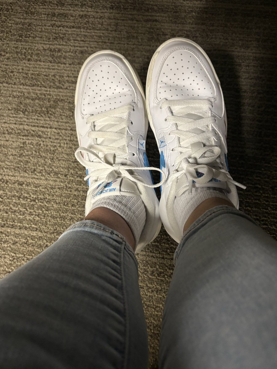 OhioValleyPIT's tweet photo. Back to the cubicle life. Boo!
#FireFriday #OOTD #KOTD https://t.co/gwsvO5U2S1
