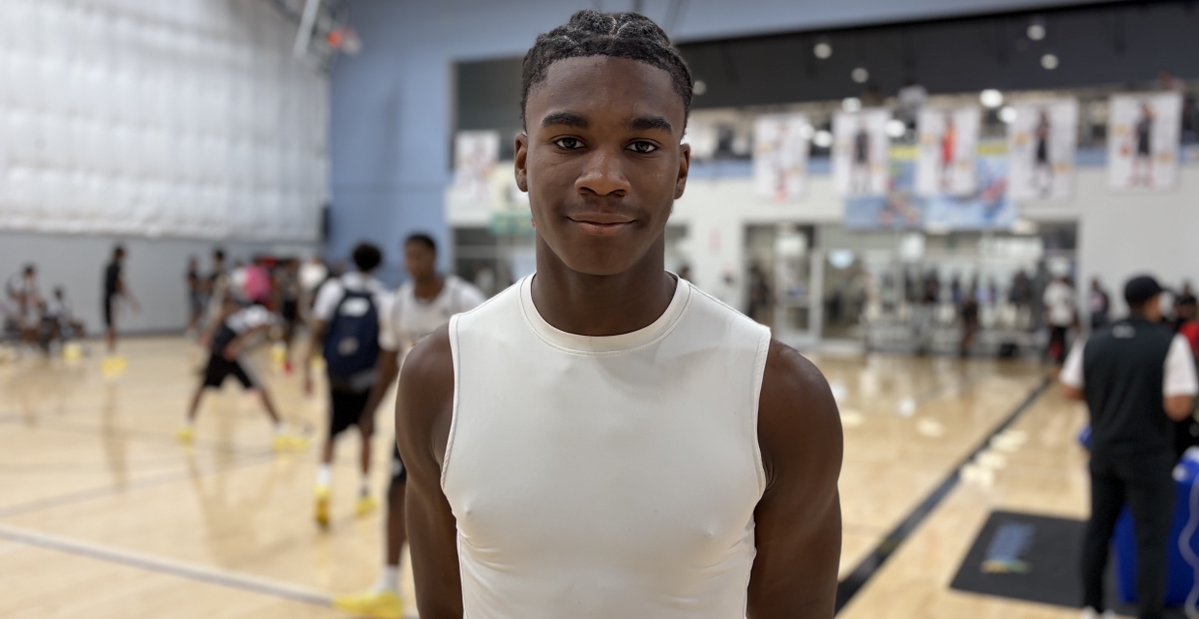 ebosshoops's tweet photo. The @p32league kicked off the first live period with their Elite 75 Showcase. @247Sports was on hand and has notes on several standouts who the latest programs to jump in are. (VIP) https://t.co/ReJnqDU8Qa https://t.co/vCLdQHiq9n