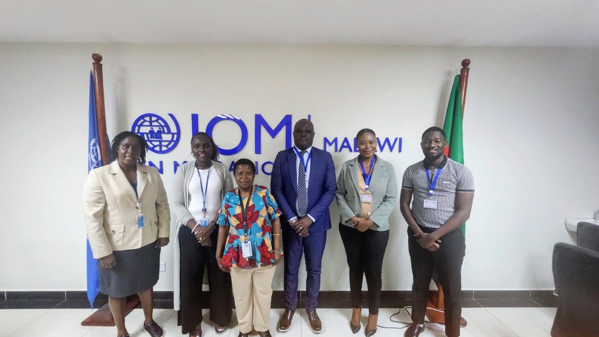 yhamadaiom's tweet photo. 🤝 Strong partnerships are vital to combat trafficking! In Malawi, the MRP Coordination Team met with the Malawi Network Against Trafficking to strengthen collaboration, tackle shared challenges, and enhance coordinated responses along the Southern Route. https://t.co/MekVkjznab