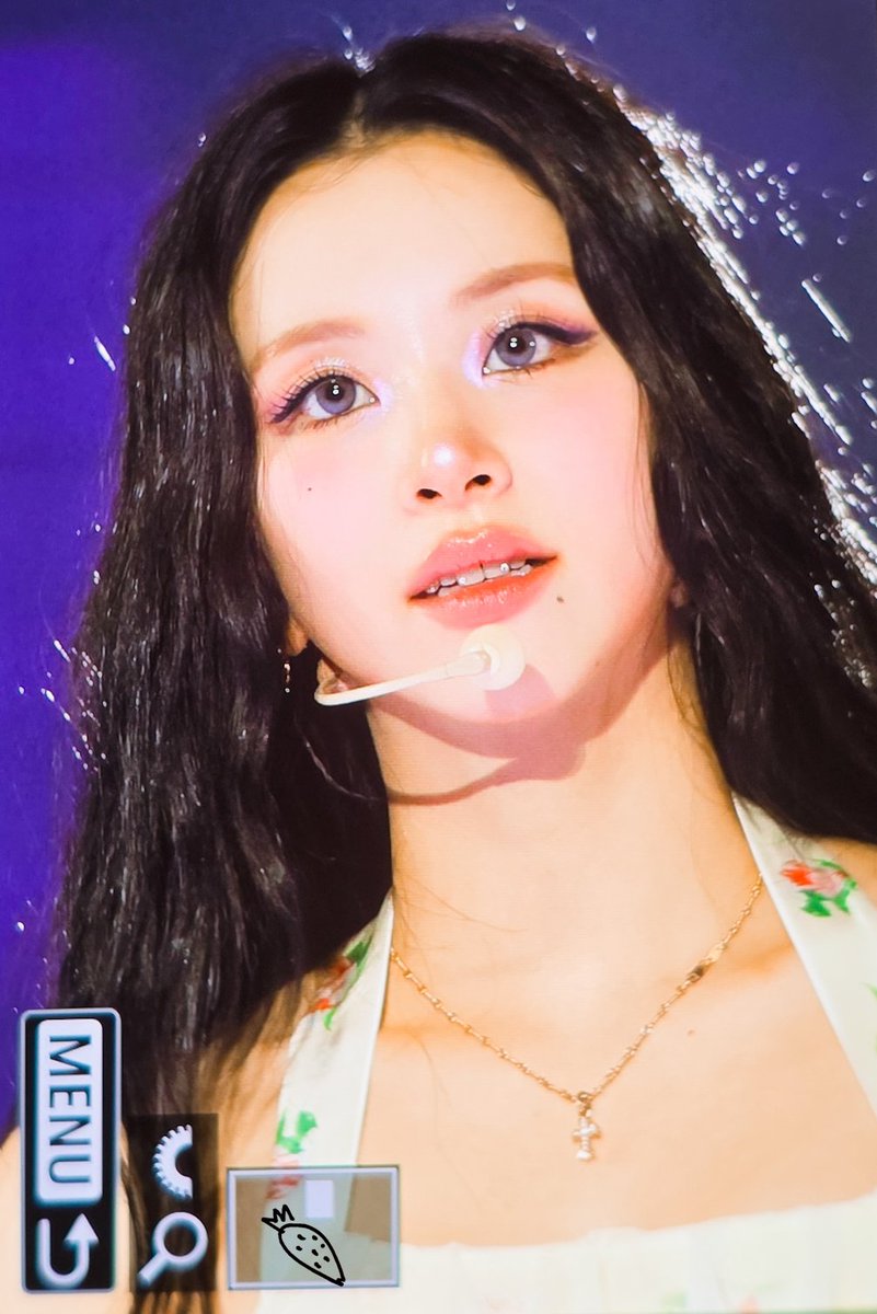 baby_chaeng99's tweet photo. 🍓딸기공주님🍓챙이🍓
260710

채영아💕
앙콘 시작🎨
얼마나 아름다운 3일이 될까?🤣

#채영 #CHAEYOUNG #チェヨン
#TWICE #트와이스 https://t.co/TEqjpxbj2w