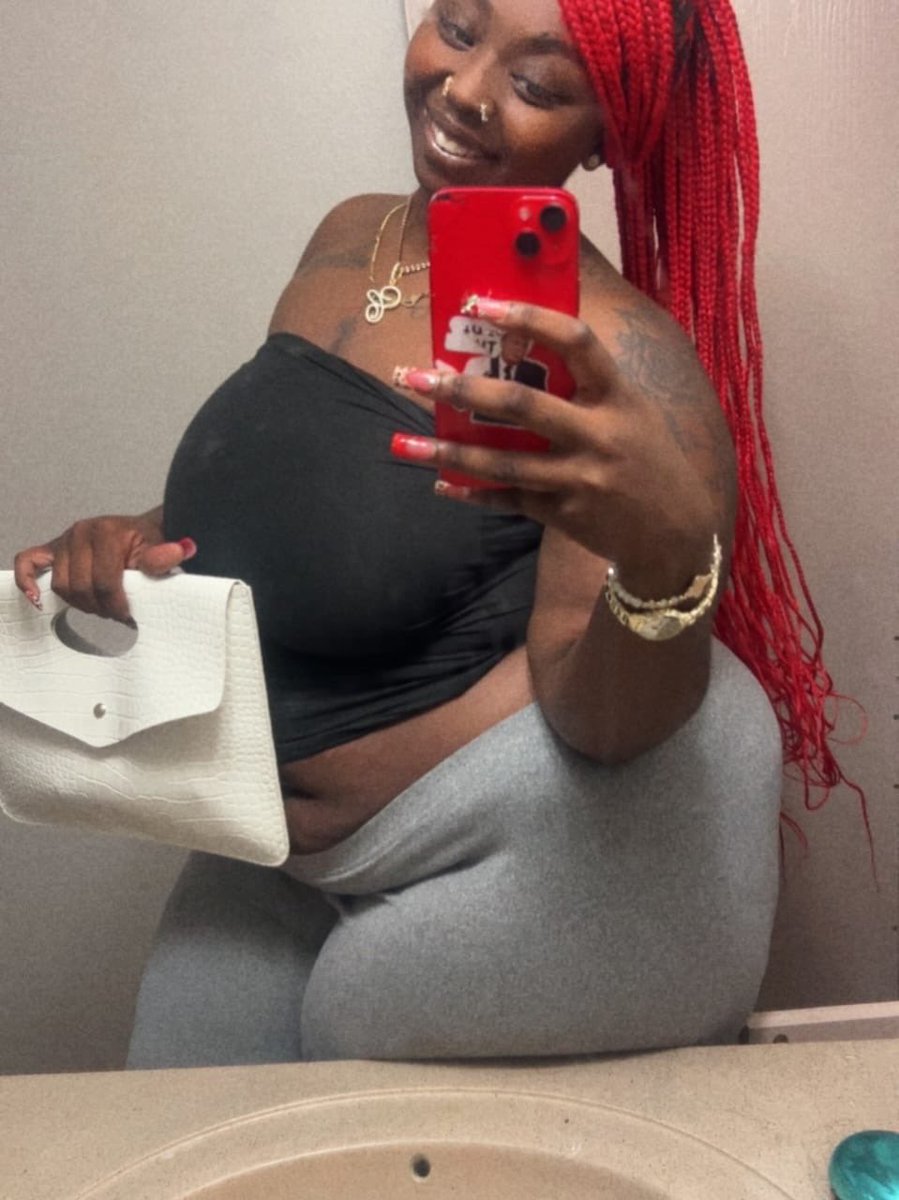 thickgirlnia's tweet photo. Is this not too much for one person to carry? https://t.co/DilqvT2SeG