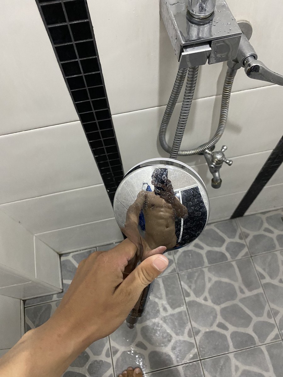 ART469327681703's tweet photo. ว่าจะถ่ายเล่นๆ เริ่มสนุกแล้วสิ🤭
#ปั้นหุ่นแอ็คสาว #นนขึ้นอีกแล้ว #เชียงใหม่ https://t.co/iQuQMi3utn