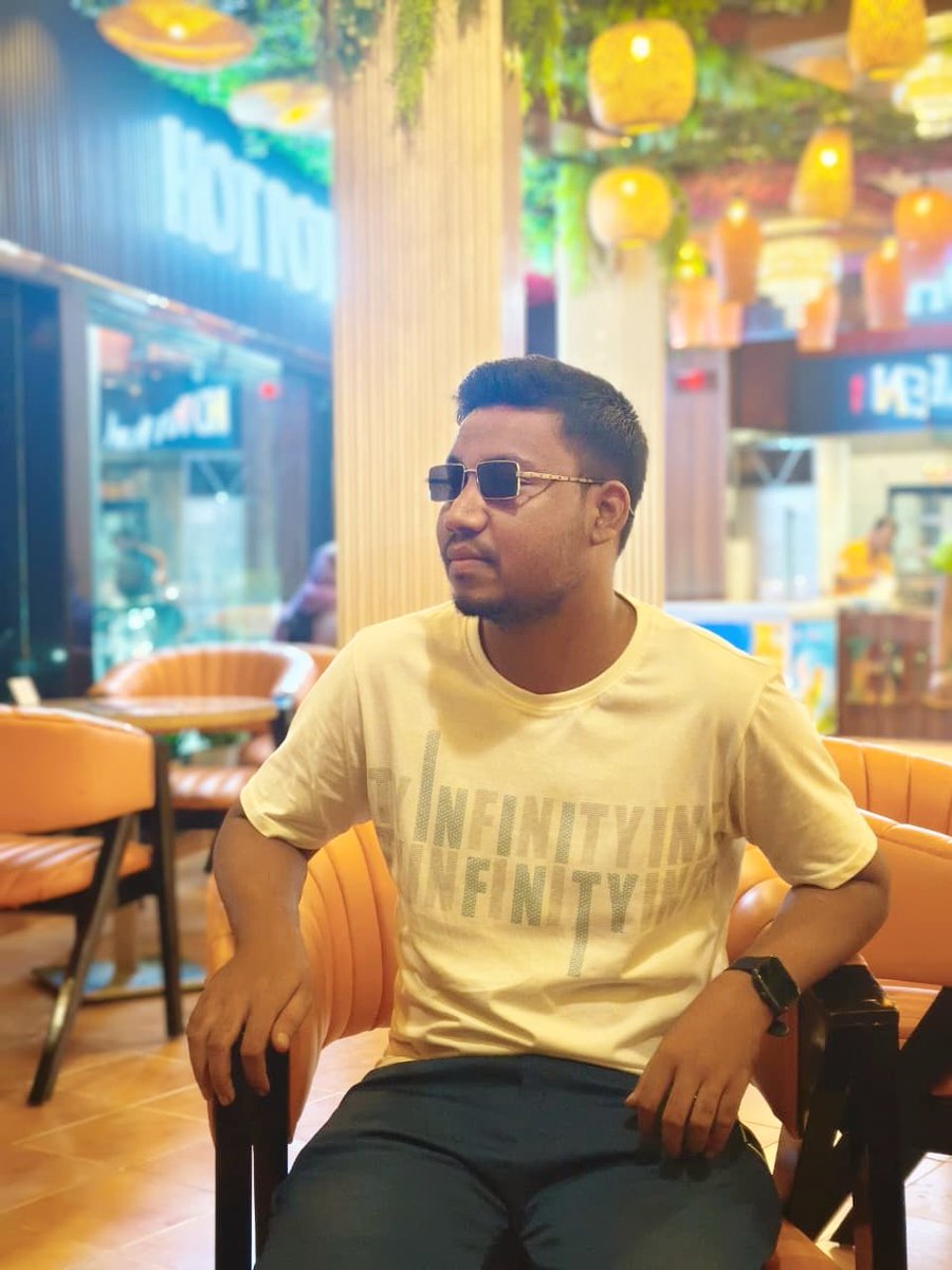 AzarSahin's tweet photo. 📌 Hot Pot Chicken. Nagatilla, Silchar... https://t.co/3LHY6r9xKo
