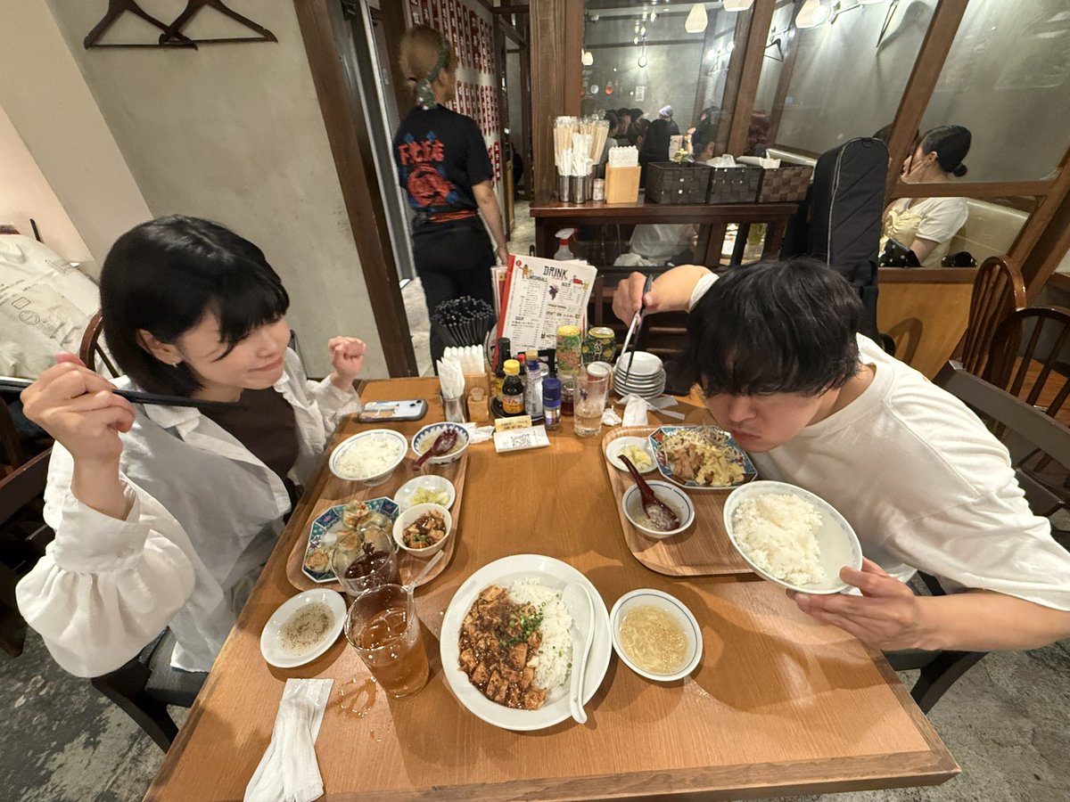foarariku's tweet photo. .
お盆だし〜のノリで解散したけど復活して
2年連続で LIVEする為にリハやった〜
東名阪ツアーしたりO-Crestでツアファイ
下北沢にて、でらロック、見放題東京大阪
TOKYO CALLING出たな〜って
tambiがあったから
明暮舎、mukeikaku、ポコメッツに繋がるし
日曜日下北沢近松楽しみだわ！！！！！ https://t.co/Rs8kP9KLj5