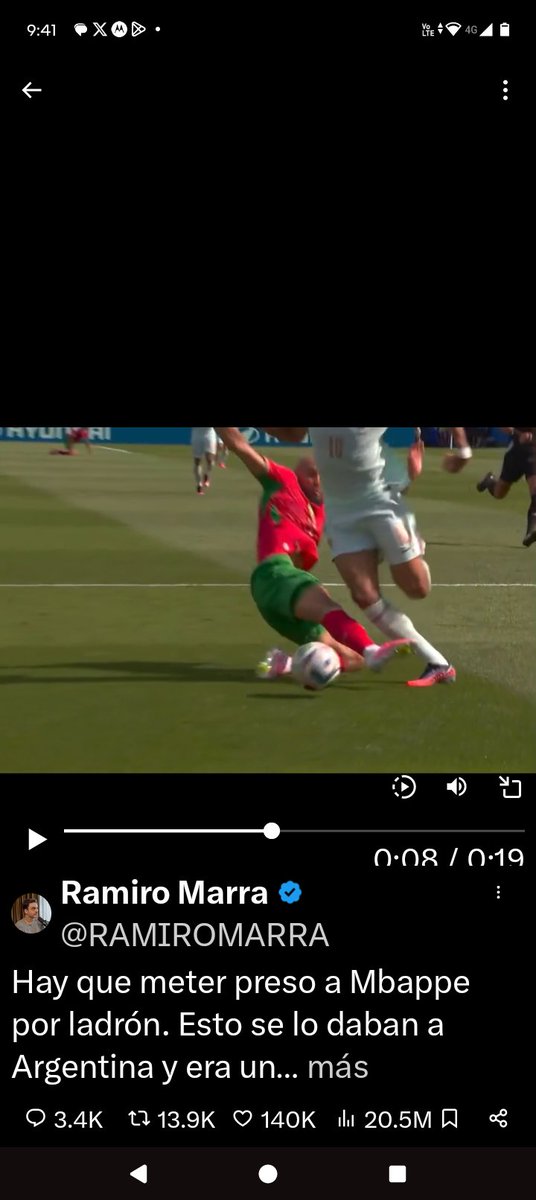 dfbotero123's tweet photo. @neopsicosis2 @RAMIROMARRA En este frame no ha habido contacto de los 2 jugadores y mire dónde tiene flexionada la pierna izquierda,ya tenía la intención de tirarse https://t.co/pcysDToNX0
