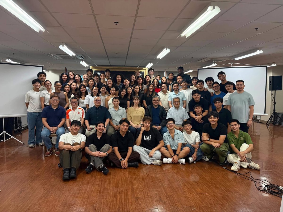 tsmknj's tweet photo. Finally, paboritong anak na ulit kami. 🥹💙

Thank you Rebisco. 🫶🏻💙 https://t.co/DZXpsQ2Zx8