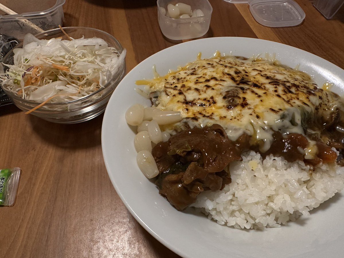matric123's tweet photo. 夏を乗り切るカレー。
自分で焼いたよ🔥 https://t.co/6g8l3Nwc8J