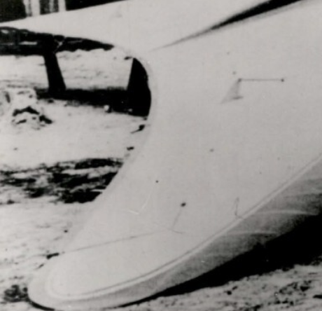 trylimitless's tweet photo. 🚨🚨🚨 

A HIDDEN TEXT APPEARS TO BE VISIBLE ON THE TAIL OF THE "UNKNOWN OBJECT" FROM THE NEWLY RELEASED UFO FILES  

SCROLL RIGHT AND ZOOM IN https://t.co/z0OKdOmTl9