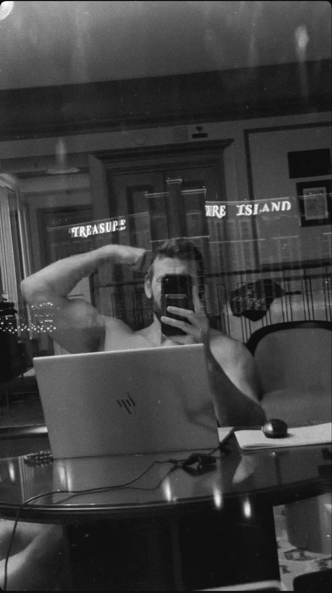 FinnsHaste's tweet photo. Duke 🥵 https://t.co/oMMnG7y0mj