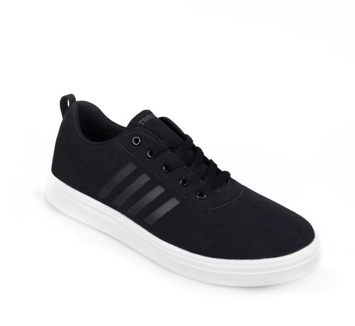 gloomyskies98's tweet photo. Masuk tahun ajaran baru, GEN Z 98 ini ingetnya cuma 3:

Sepatu Tomkins
Tas Exsport
Jam Q&amp;Q￼ https://t.co/f4Np3HPgEu
