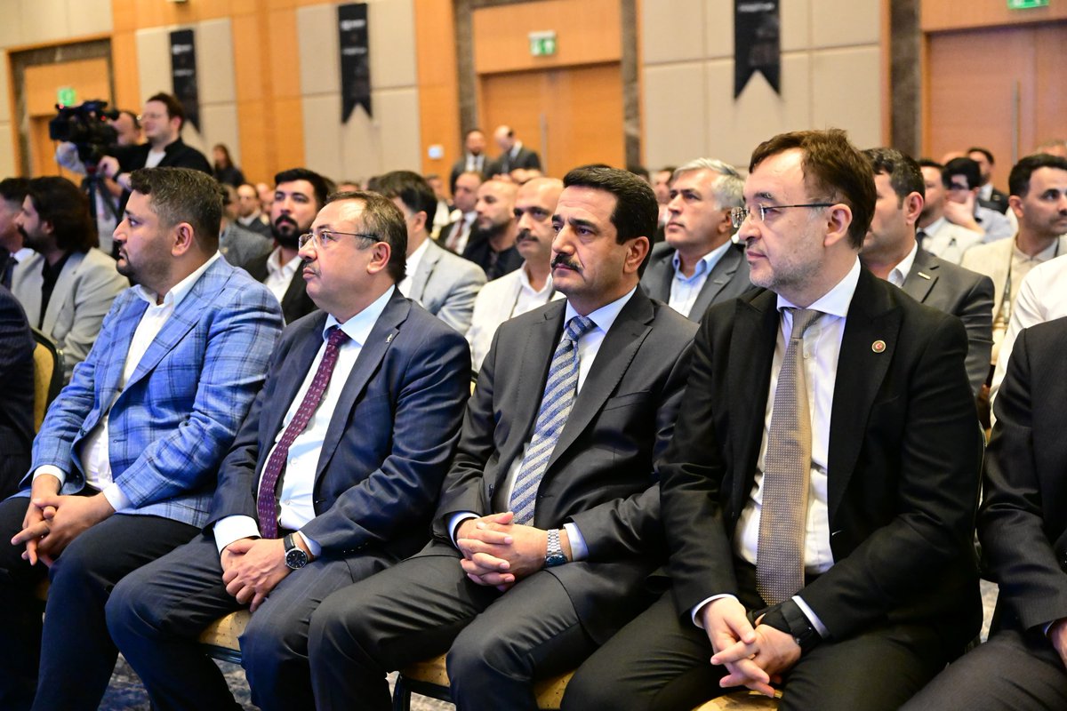 AliBakantr's tweet photo. Çalışma ve Sosyal Güvenlik Bakanımız Sayın Prof. Dr. Vedat Işıkhan (@isikhanvedat) ile birlikte, MÜSİAD Genel Başkanı Sayın Burhan Özdemir’in  katılımlarıyla gerçekleştirilen MÜSİAD 112. Genel İdare Kurulu (GİK) Toplantısı’na katıldık.

Ülkemizin farklı şehirlerinden gelen iş insanlarımızla; üretimin güçlendirilmesi, istihdamın artırılması, yatırım ortamının geliştirilmesi ve şehirlerimizin ekonomik potansiyelini daha ileriye taşıyacak konuların ele alındığı toplantının ülkemiz, iş dünyamız ve şehirlerimiz adına hayırlı sonuçlara vesile olmasını temenni ediyorum.