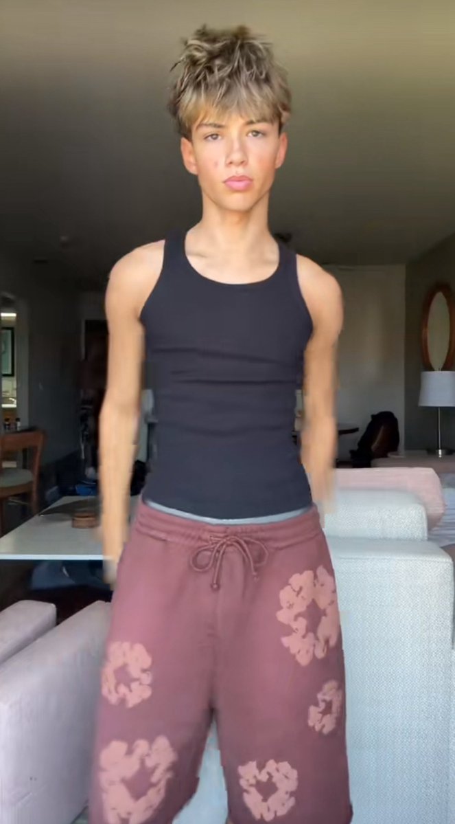 danielbrayqcoy's tweet photo. Jackson Harvey 🏳️‍🌈🍆💦 https://t.co/lqAe4bgzsC https://t.co/xScVXxTa9z