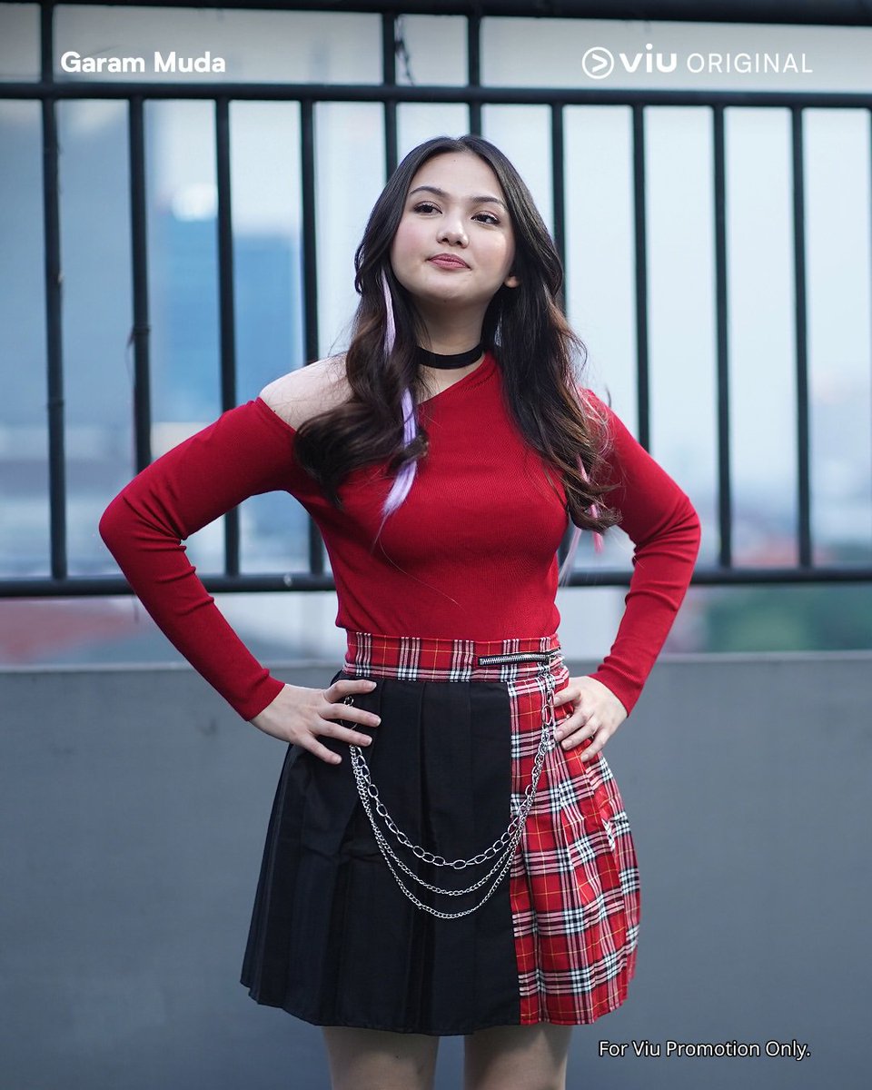AisyahversWorld's tweet photo. Aisyah Aqilah, Zoe Levana, dan Catherine Alicia (Catheez) udah siap banget nge-hipdut bareng di series Viu Original Garam Muda (Gairah Masa Muda) 💃🏻🪩🎵 Segera tayang di Viu!

#Viu #GaramMuda #GaramMudaSeries #GaramMudaViu https://t.co/1s4aB6Lhqr