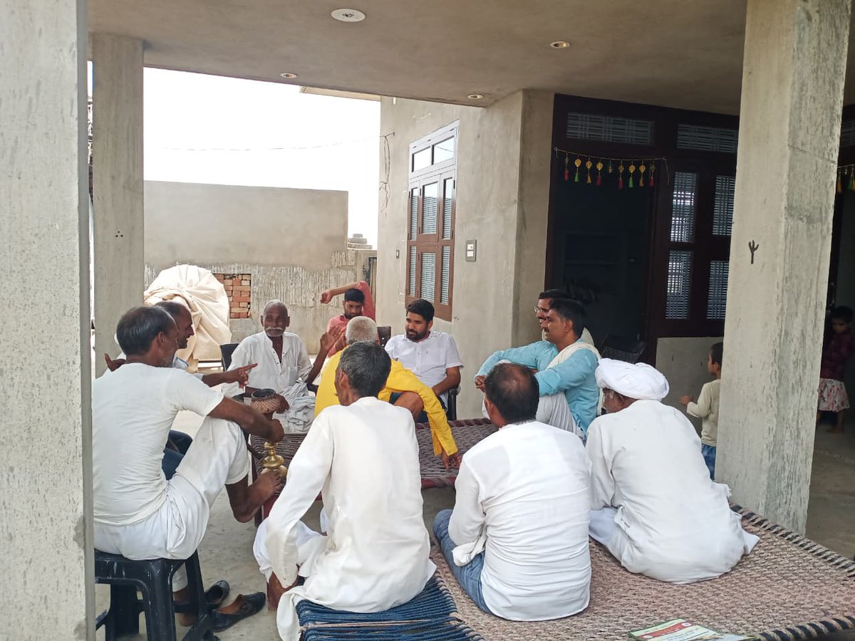 RakeshDayma_'s tweet photo. कोठिया निवासी आदरणीय माड़ाराम जी के घर पहुँचकर परिवार से मुलाकात की। विद्युत विभाग की लापरवाही से हुई क्षति पर हरसंभव सहयोग का भरोसा दिया।
@SachinPilot @RajCMO https://t.co/sEuqB7GdDF