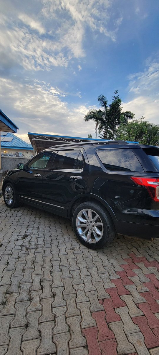 AkolisaR's tweet photo. 2013 Ford Explorer XLT https://t.co/mkLNSEcv7N