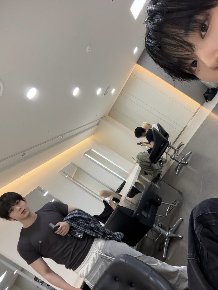 AHOF_official's tweet photo. 🐰🦊

#AHOF #아홉
#STEVEN #스티븐
#CHIHEN #즈언 https://t.co/kba4jH9Hnz