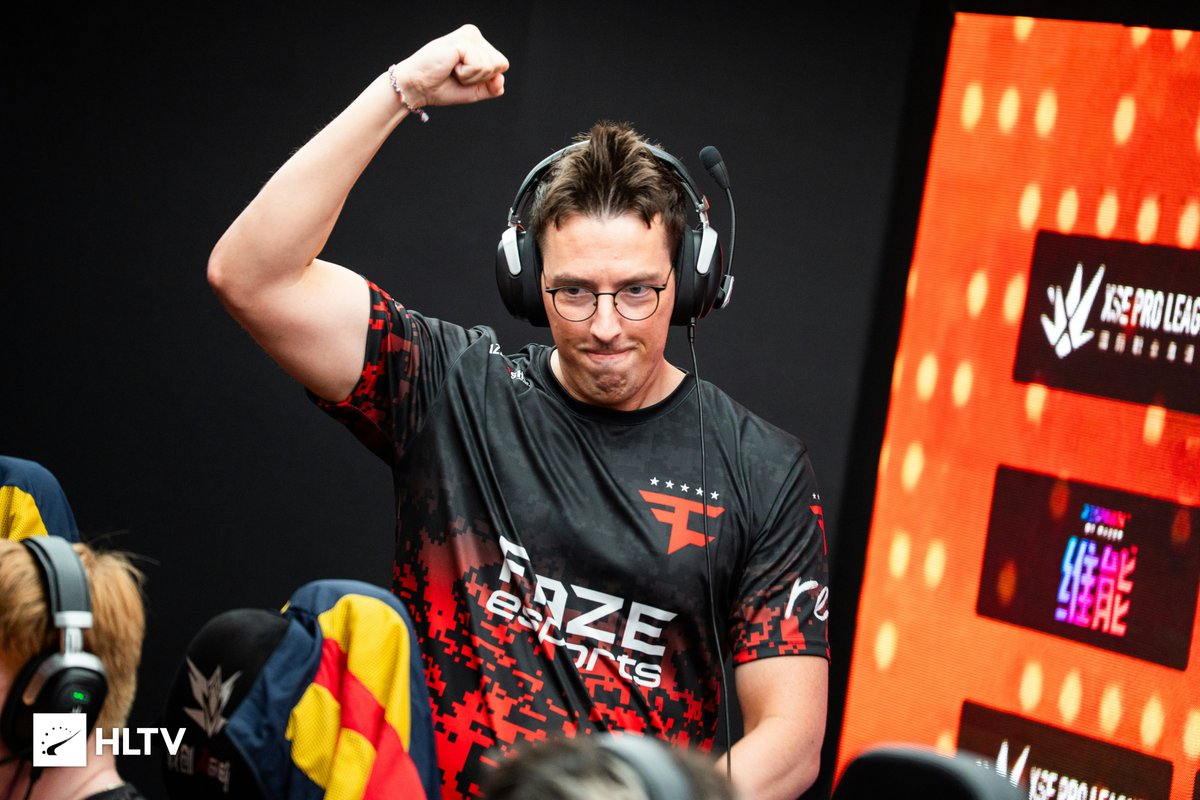 HLTVorg's tweet photo. Statement win from @FaZeEsports 💥 https://t.co/T34NI8SfHe