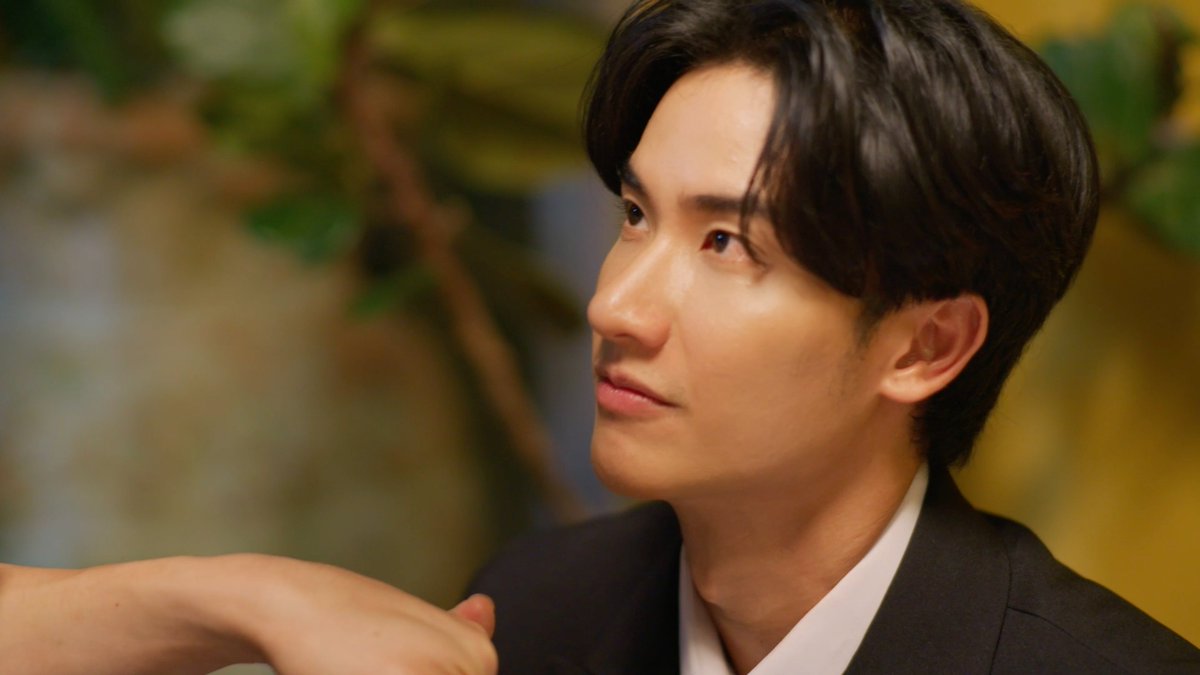 irmapoom's tweet photo. he really was yearning for the whole episode #ADogAndAPlaneEP7 https://t.co/i2dkhdRHco