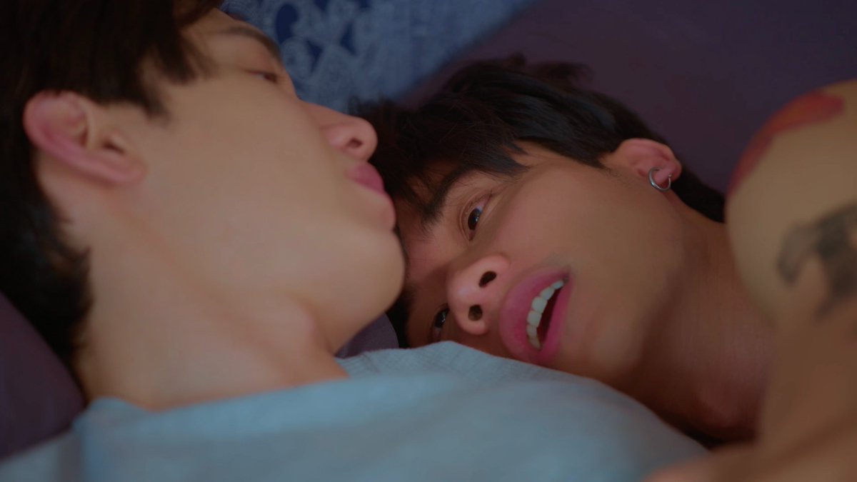 irmapoom's tweet photo. he really was yearning for the whole episode #ADogAndAPlaneEP7 https://t.co/i2dkhdRHco