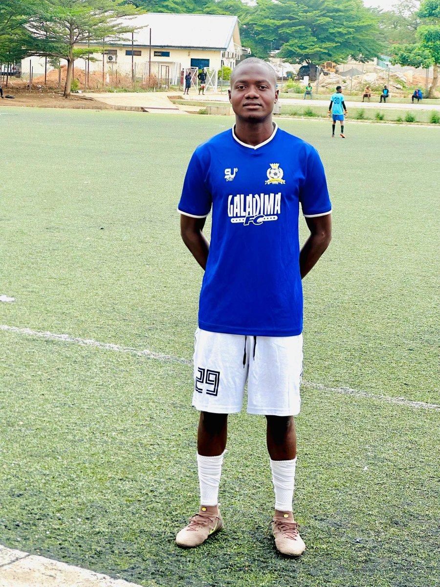 HabeebYak5091's tweet photo. My name is Habeeb Yakub.
I'm documenting my journey from grassroots football to becoming a professional midfielder.
I'll be sharing:
⚽ Daily training 📹 Match clips 🧠 Football tips ❤️ The real struggles behind the dream
Follow if you love football. https://t.co/fjSQYmhfDq