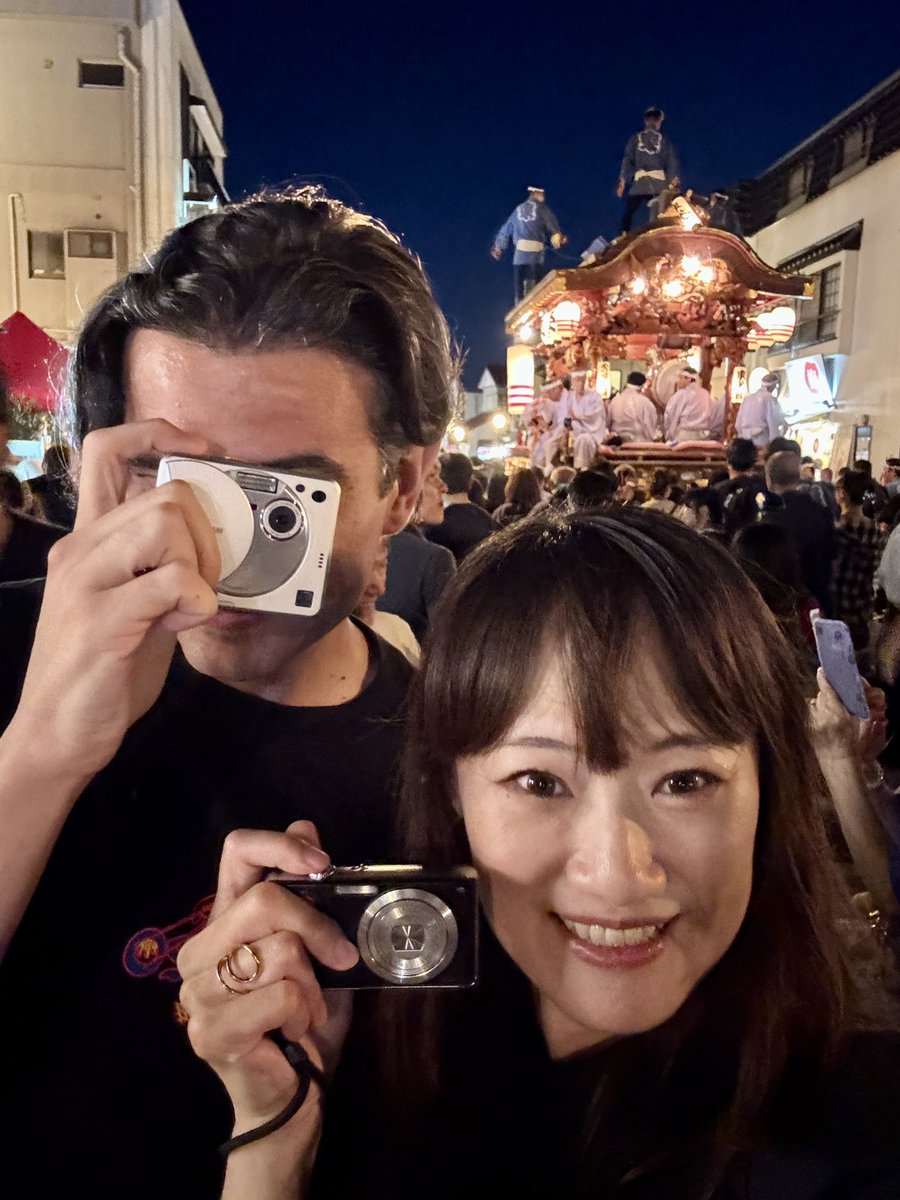 NekoJitaBlog's tweet photo. Hoy hemos ido a ver el festival de mi ciudad Narita con mis padres. Hacía mucho tiempo que no lo veíamos! Había un ambiente muy animado pero por culpa de un incendio han tenido que terminarlo antes de tiempo. El sábado y domingo también hay! Tenéis que verlo! https://t.co/dCTgVaC6tb