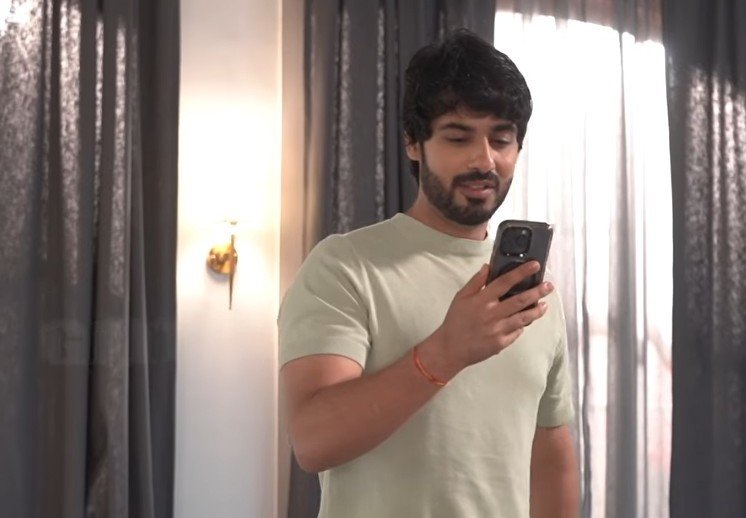 Av_DewDaisy's tweet photo. Day by day  I'm loving Abrar's acting even more We already knew he's amazing in emotional and heartbreaking scenes, but now... what can I even say?

Especially in the Swati–Sanju scenes. The pain in his voice and on his face... so good 🤍 https://t.co/HlYEgVNjjz