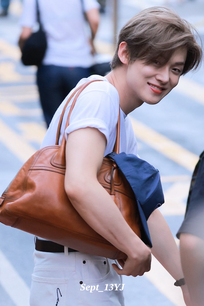 Sept_13YJ's tweet photo. 260710 뮤뱅 퇴근 HQ

#연준   #YEONJUN   #ヨンジュン 
#투모로우바이투게더
#TXT #TOMORROW_X_TOGETHER https://t.co/SAdrQvCq1r