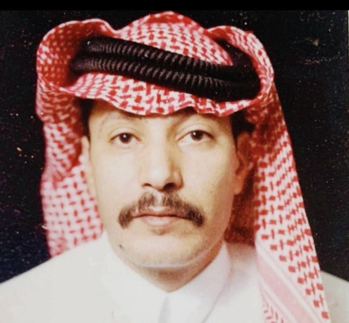 moslm99's tweet photo. اللهمَّ إجعله ممَّن تتلقاه الملائكة بالبشائر على منابر من نور .اللهمَّ إجعله من اللَّذين سرحت أرواحهم في دار العُلى حتى إستراحوا برياض النعيم وجنوا من ثمار الجنة يارب العالمين .🙏الكاتب الرياضي والاعلامي الهلالي / 
محمد بن عبدالرحمن الشنيفي https://t.co/1icniwPzFn