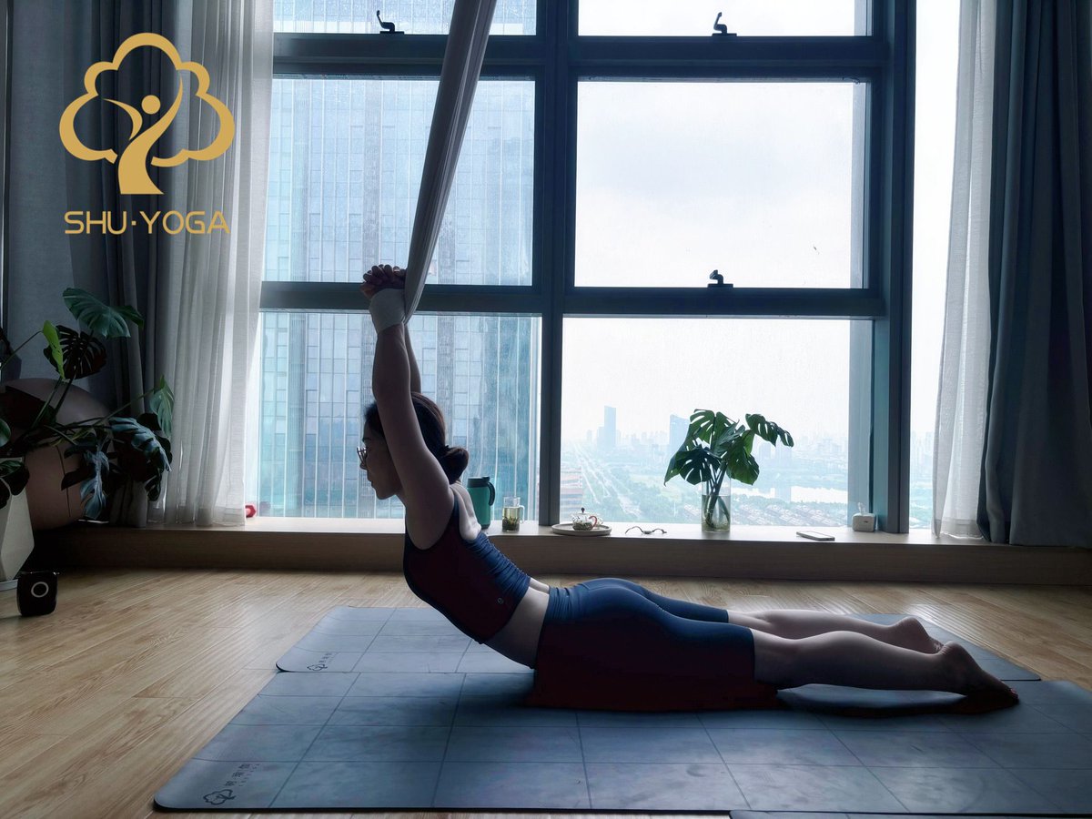 ina_gili's tweet photo. Prioritize 7-8 hours of sleep + 30 mins of daily movement = small, steady wins for your physical and mental health! https://t.co/0qLbv49iLy