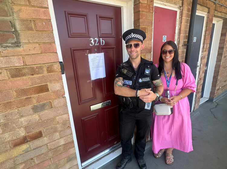 PC Ben Kirby from Herts Constabulary and the Council's Anti-Social Behaviour Officer Carmel Sheringham-Ford enforcing the Closure Order