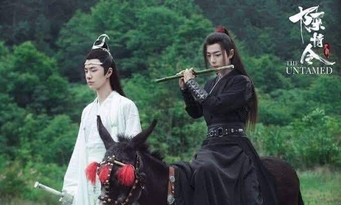 Elizabethswwann's tweet photo. It’s actually insane how the donghua and live action feel like the exact same wangxian in two different universes. https://t.co/qEtDTmeULt