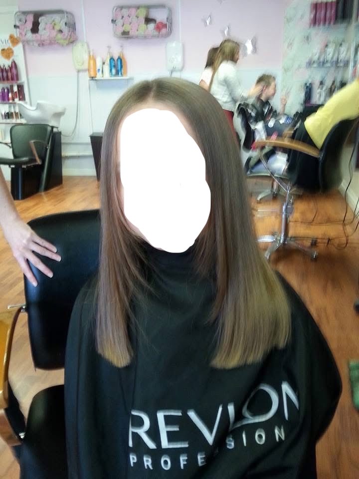 qaitie's tweet photo. My mum making me cut my hair short in 2014 https://t.co/RRTHPHq8sI