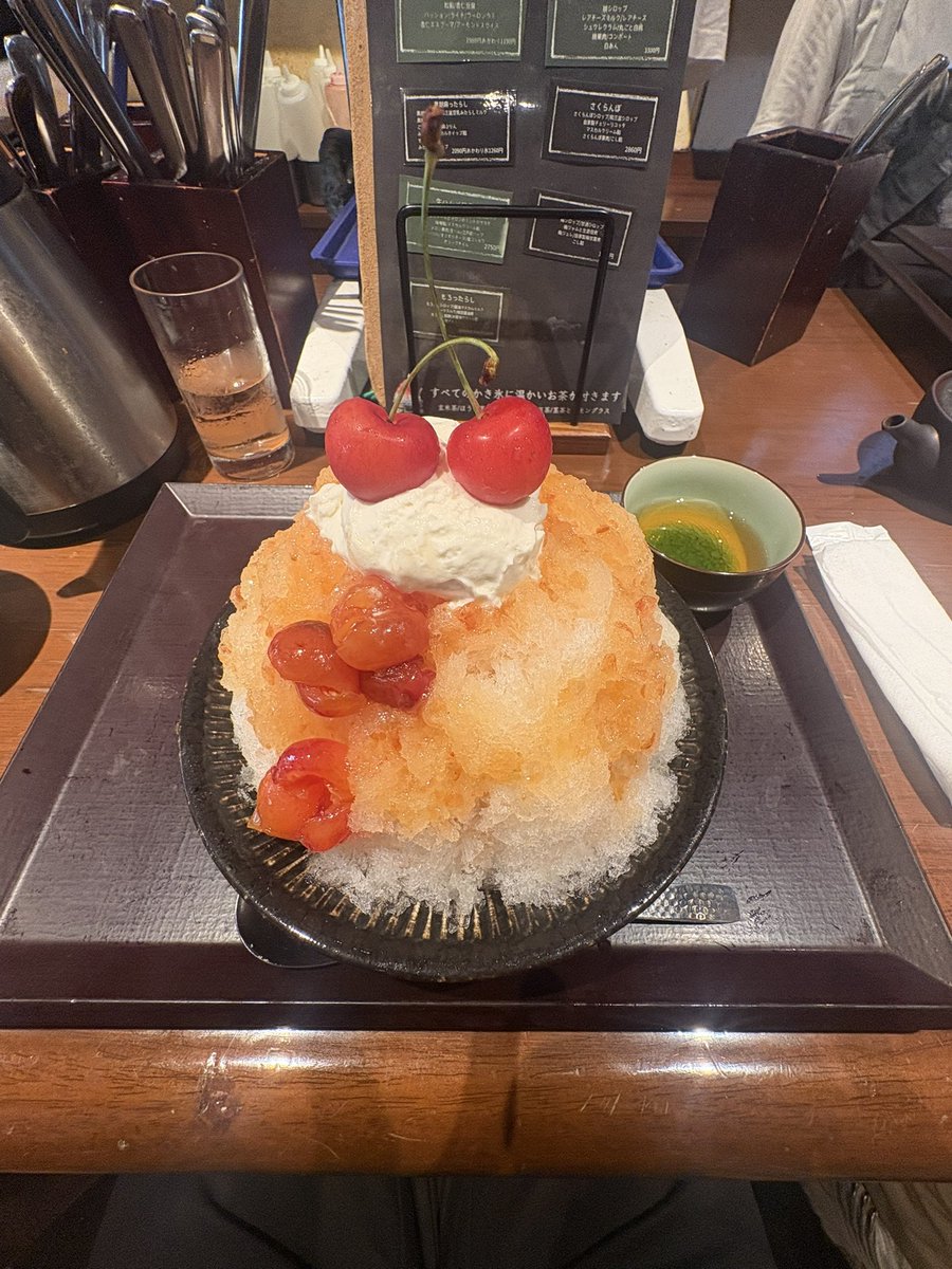 Yu_m1R's tweet photo. ここのかき氷ガチ美味い
茶房 オクノシブヤ https://t.co/ZCrd7CUakr