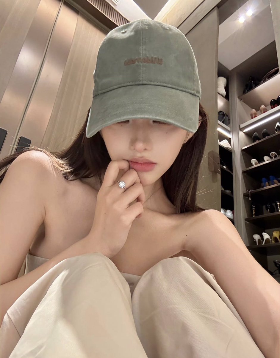 Matheus03847466's tweet photo. 和我的高跟👠
#镇江ts https://t.co/JPuvK2Njrd